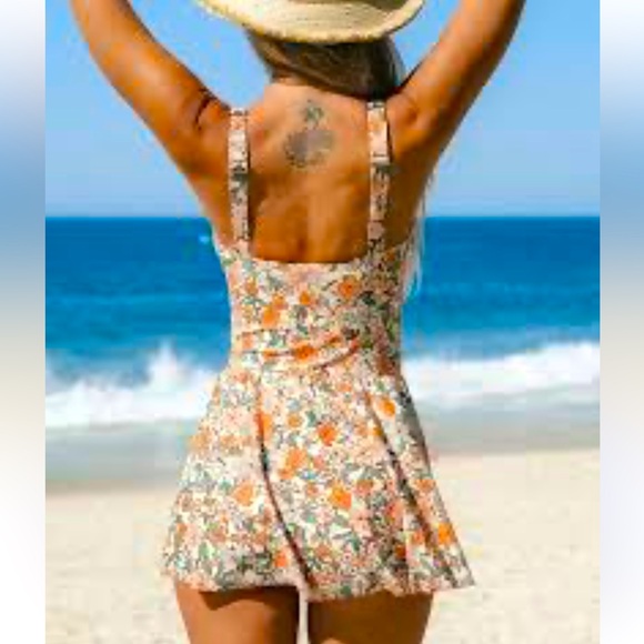 🆕#2~ CUPSHE Women's One Piece Swimsuit Bathing Suit Scoop Neck Swimdress… - Picture 4 of 12